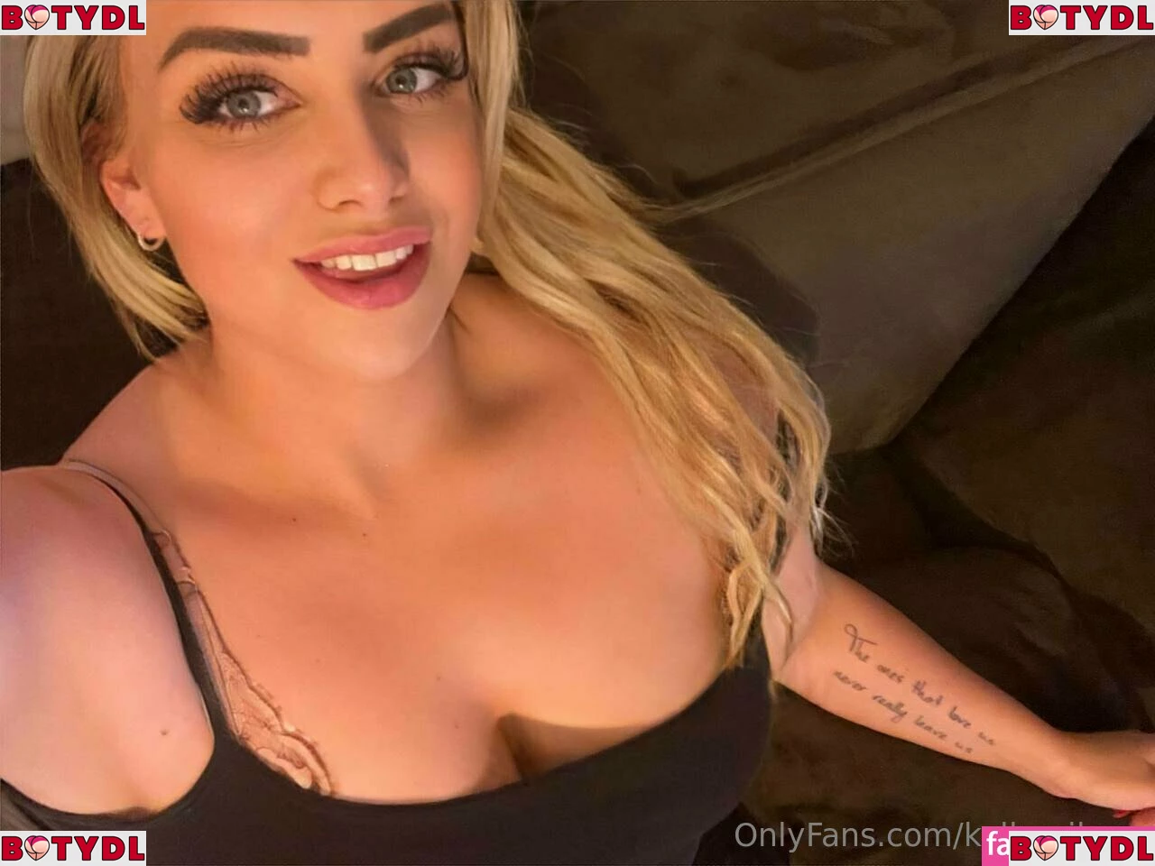 kellymilana Onlyfans Photo Gallery 