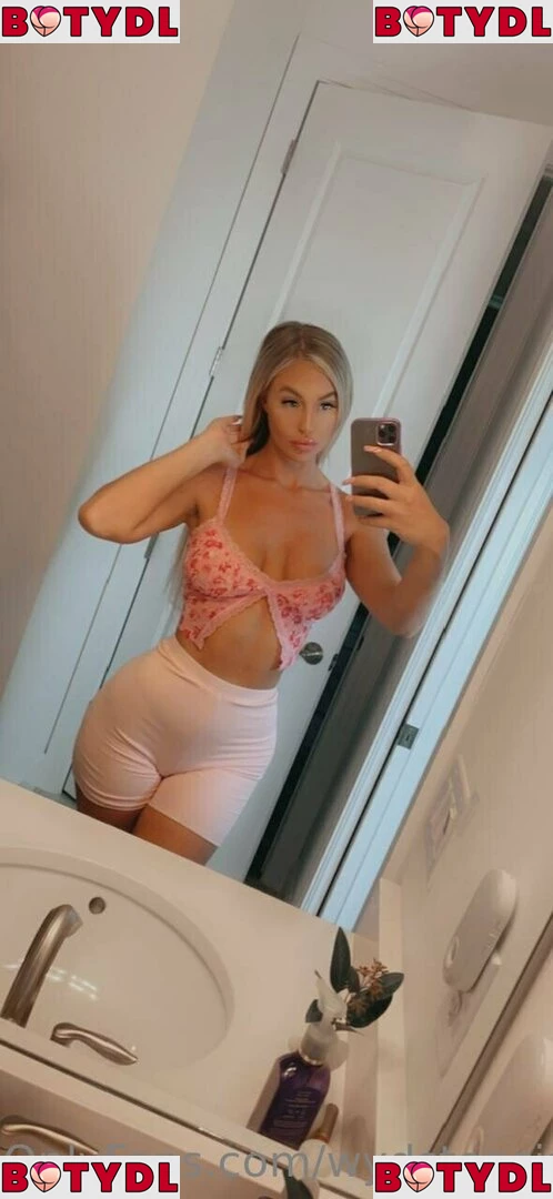 wydstepsissy Onlyfans Photo Gallery 