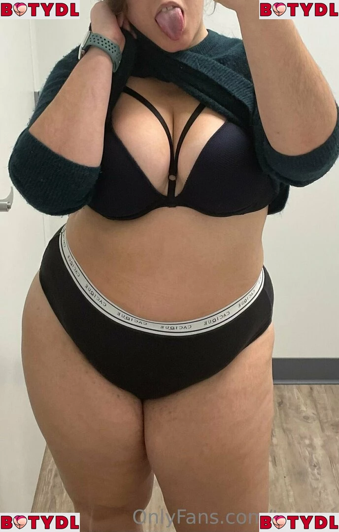 taerap Onlyfans Photo Gallery 