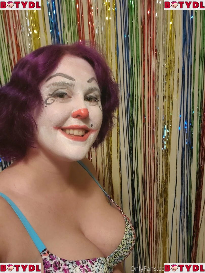 clowndivax Onlyfans Photo Gallery 