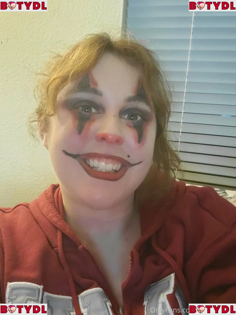 clowndivax Onlyfans Photo Gallery 