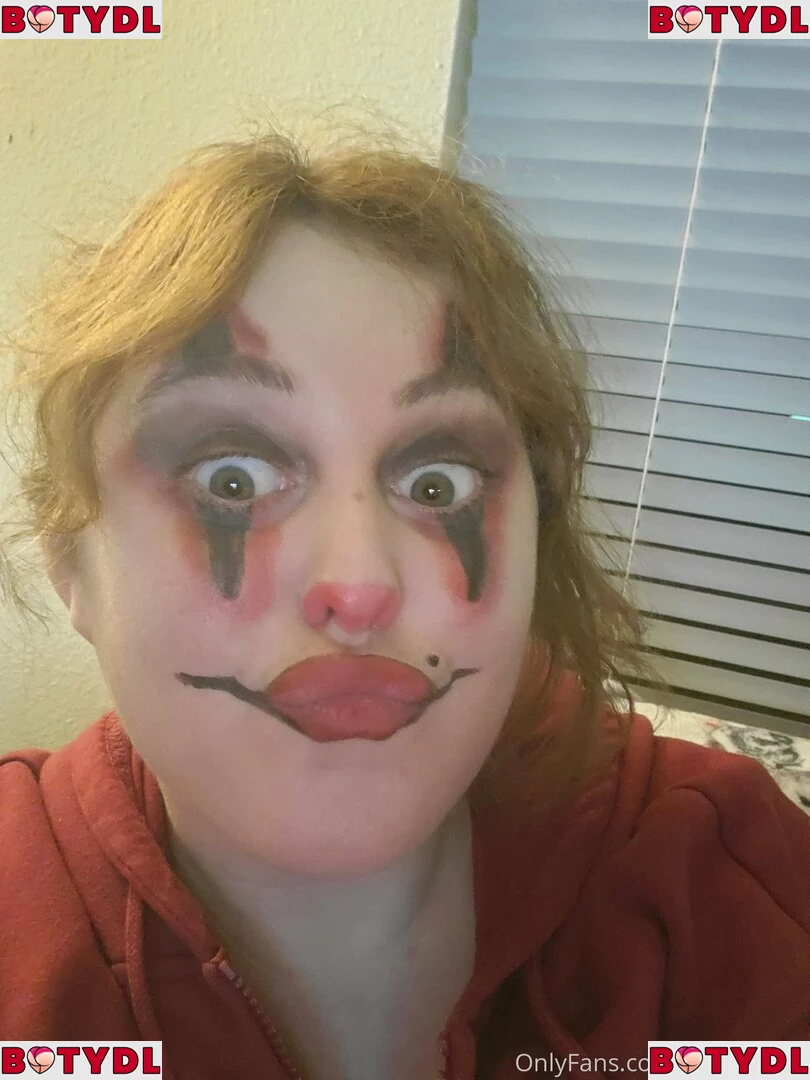 clowndivax Onlyfans Photo Gallery 