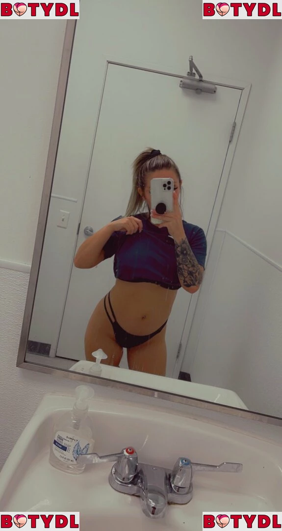 liisabbyy Onlyfans Photo Gallery 