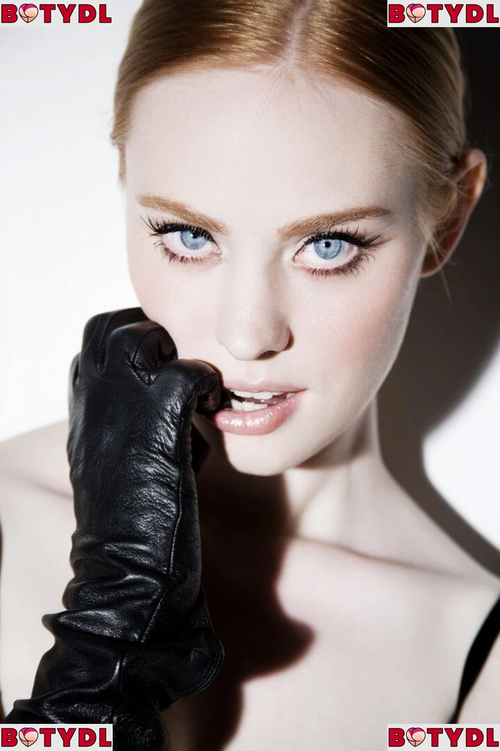 Deborah Ann Woll Onlyfans Photo Gallery 