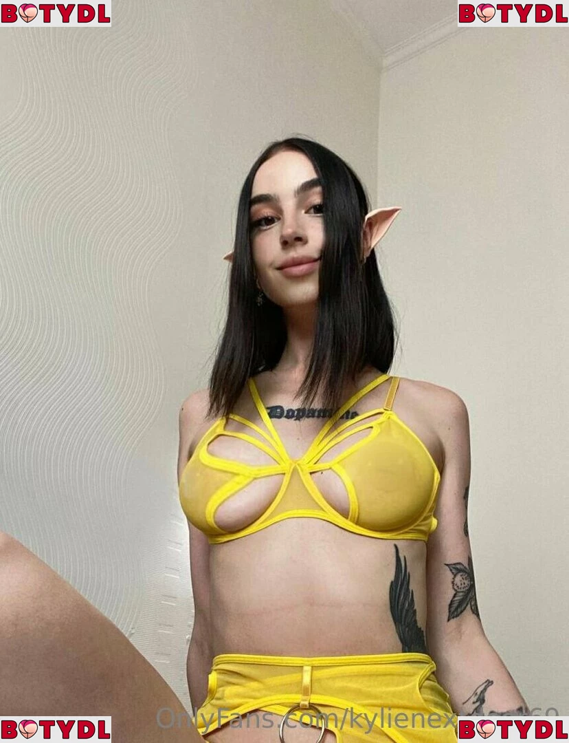 kylienextdoor69 Onlyfans Photo Gallery 