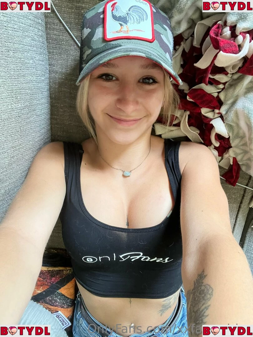 xxfarmgirlcc Onlyfans Photo Gallery 