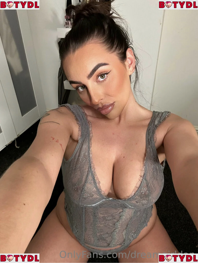 Danielle Tilly Wright Onlyfans Photo Gallery 