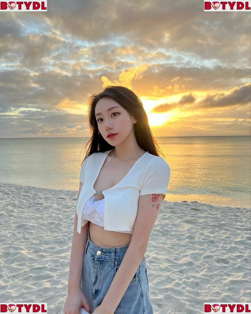 Sejinming Onlyfans Photo Gallery 