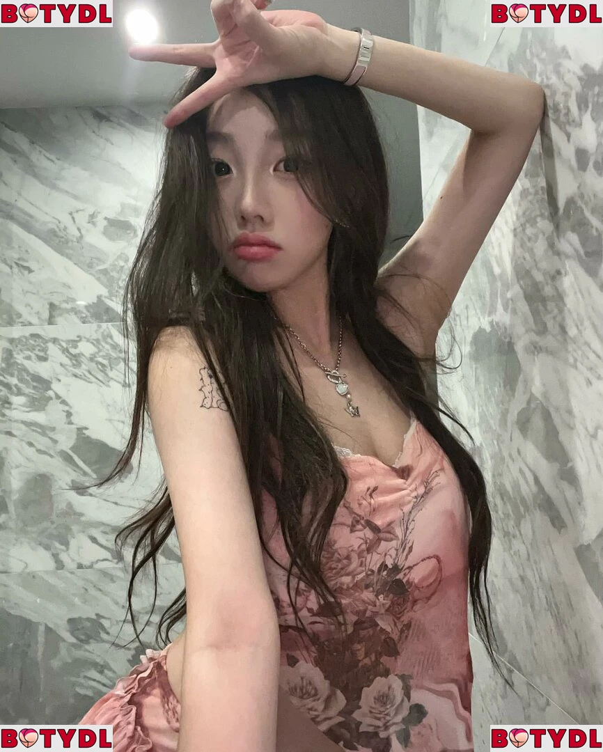 Sejinming Onlyfans Photo Gallery 