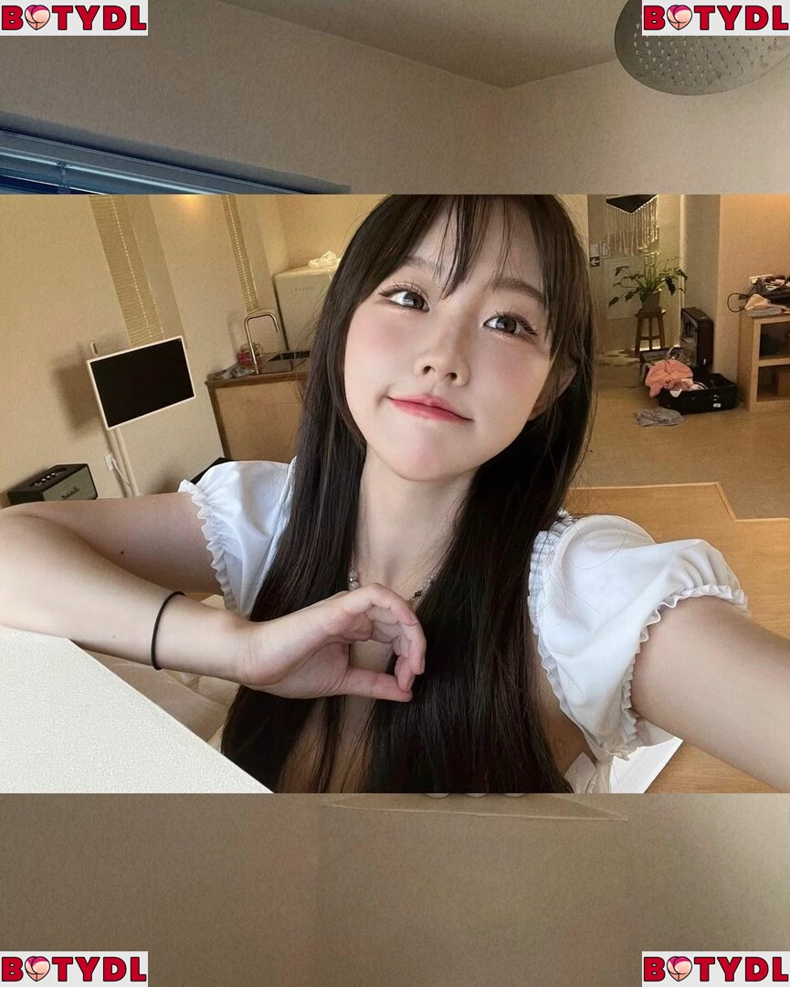 Sejinming Onlyfans Photo Gallery 