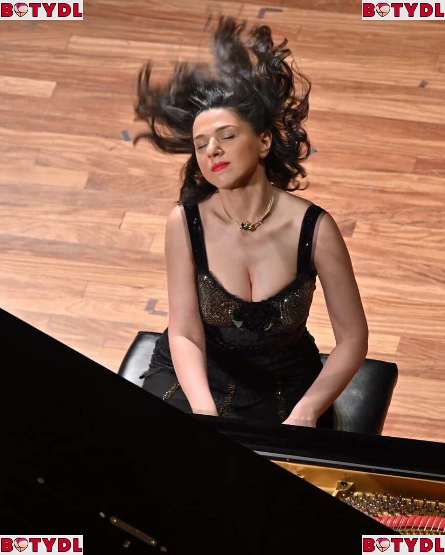 Khatia Buniatishvili Onlyfans Photo Gallery 