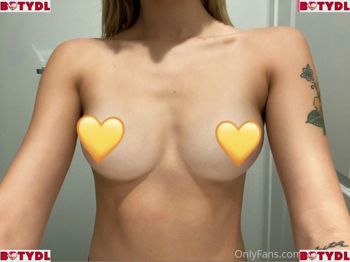 Lycia Faith Onlyfans Photo Gallery 