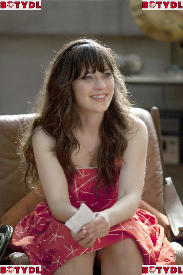 Zooey Deschanel Onlyfans Photo Gallery 