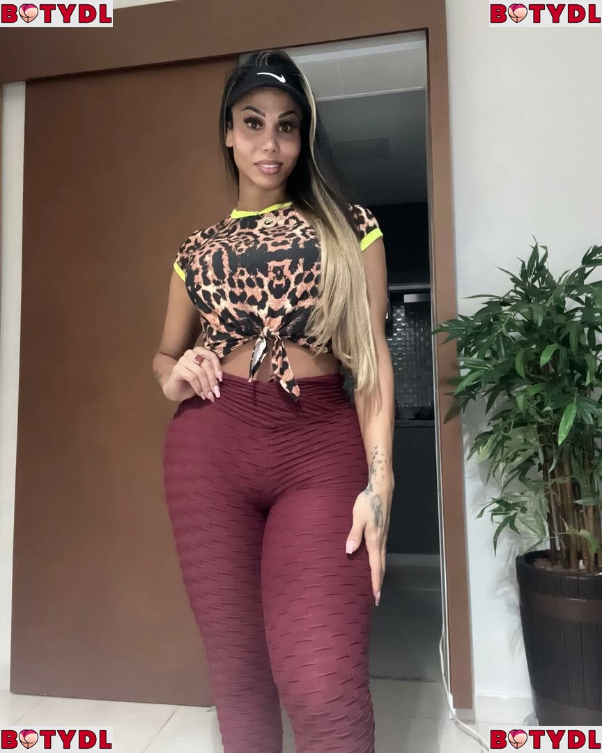 Agatha Ferraz Onlyfans Photo Gallery 