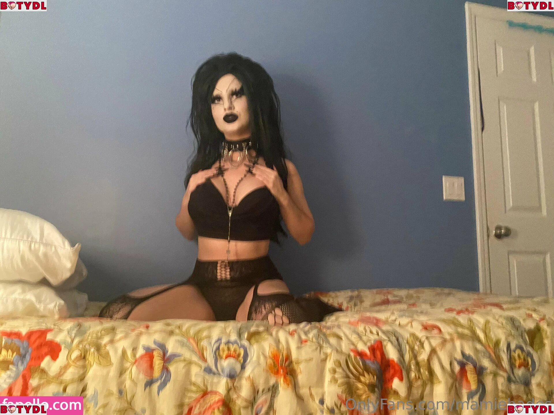 mamiehades Onlyfans Photo Gallery 