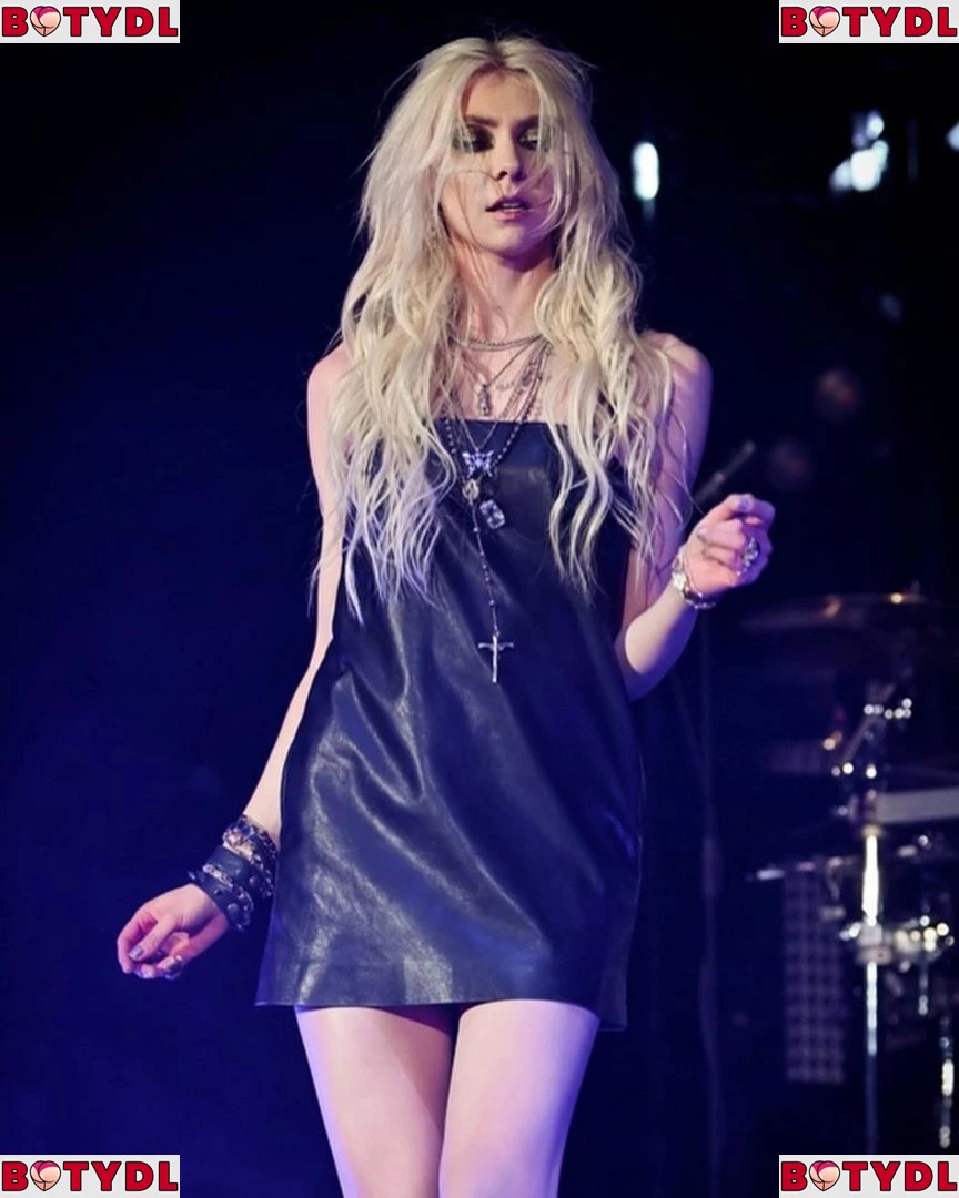 Taylor Momsen Onlyfans Photo Gallery 