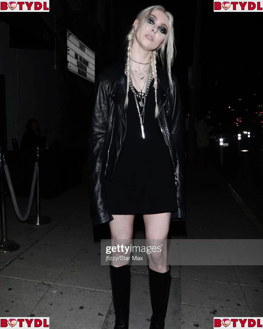 Taylor Momsen Onlyfans Photo Gallery 