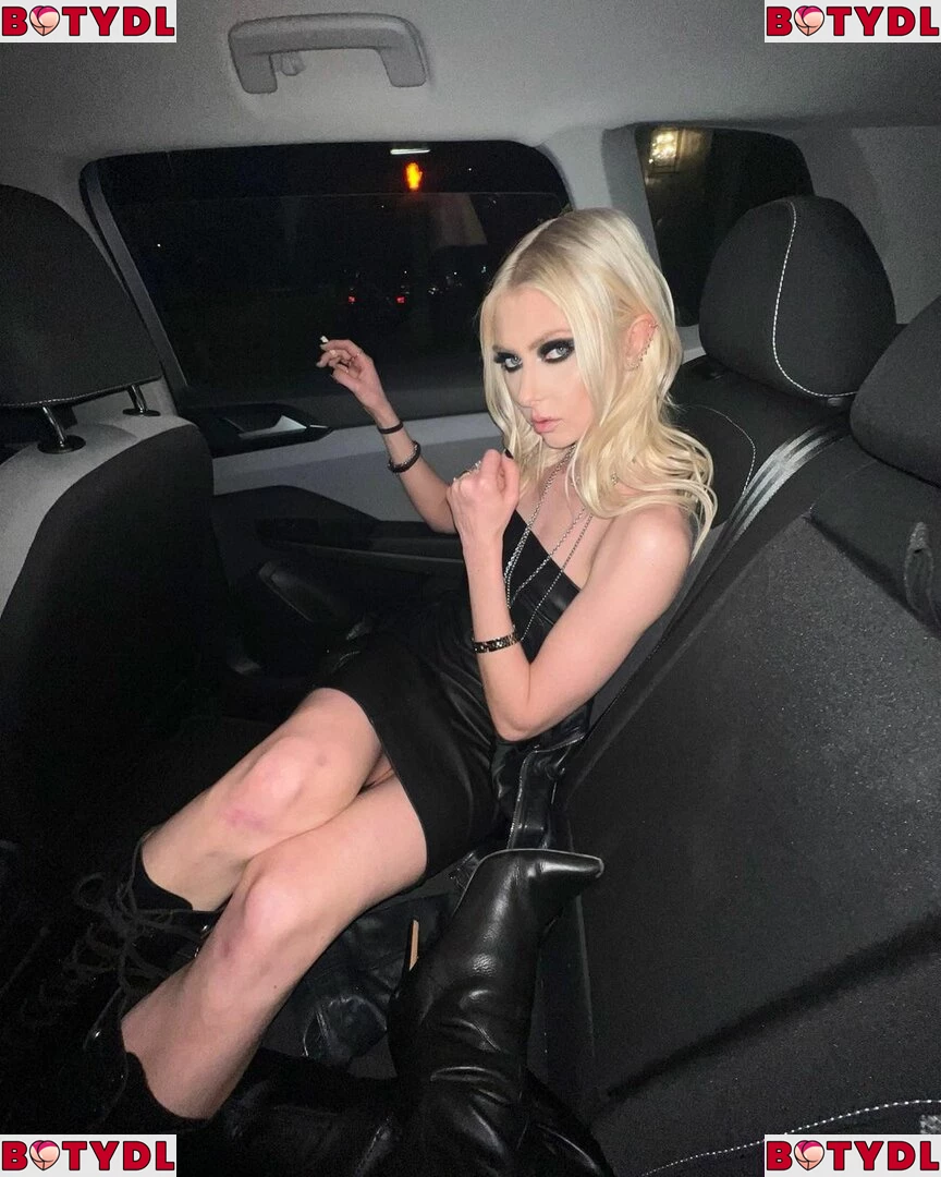 Taylor Momsen Onlyfans Photo Gallery 