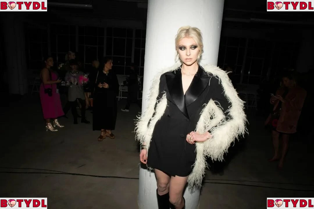 Taylor Momsen Onlyfans Photo Gallery 