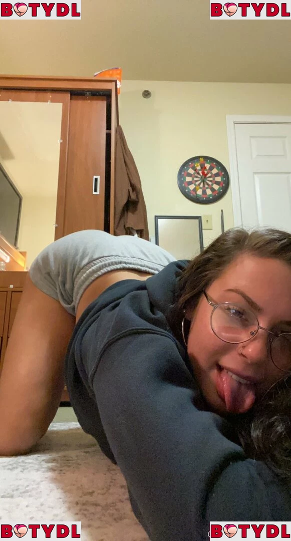 innub Onlyfans Photo Gallery 