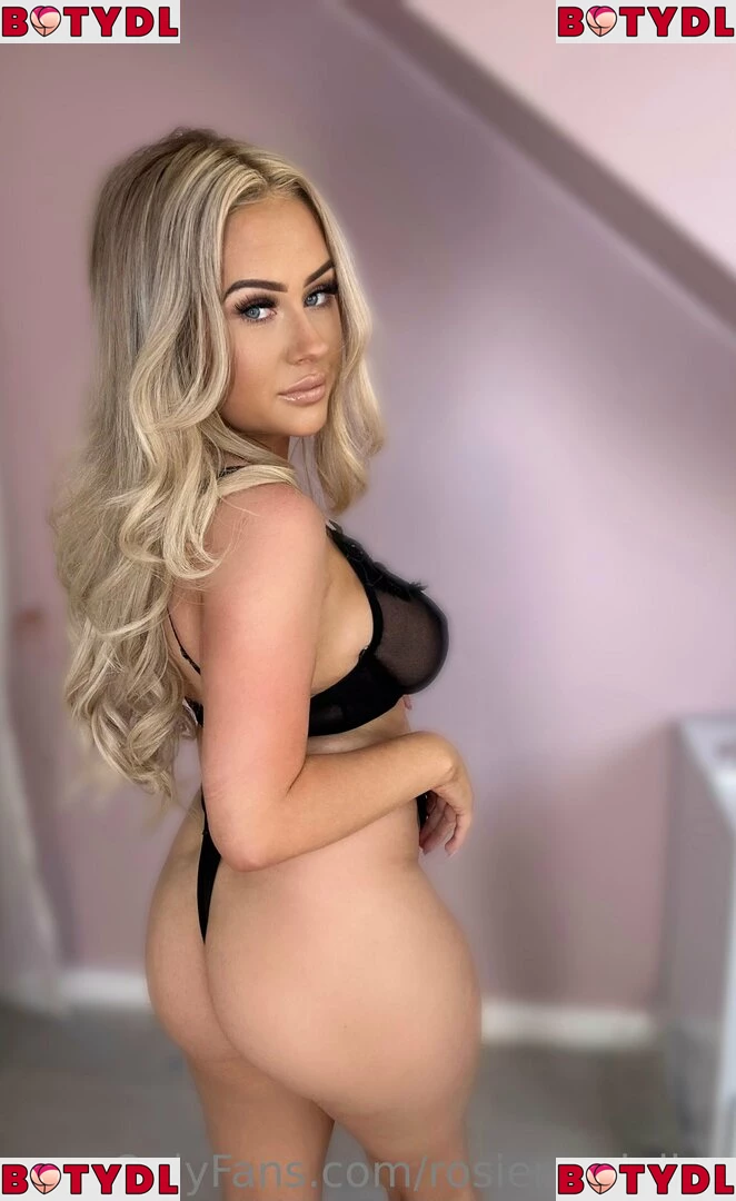 rosierendallxo Onlyfans Photo Gallery 