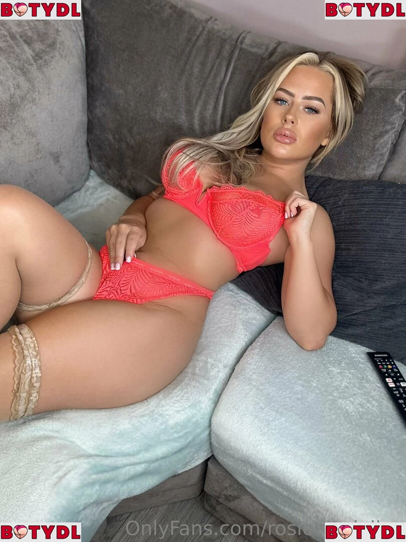 rosierendallxo Onlyfans Photo Gallery 