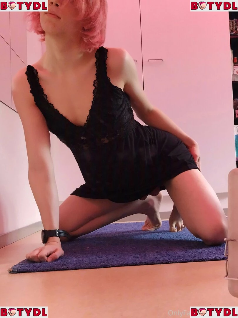 lilytgirl Onlyfans Photo Gallery 