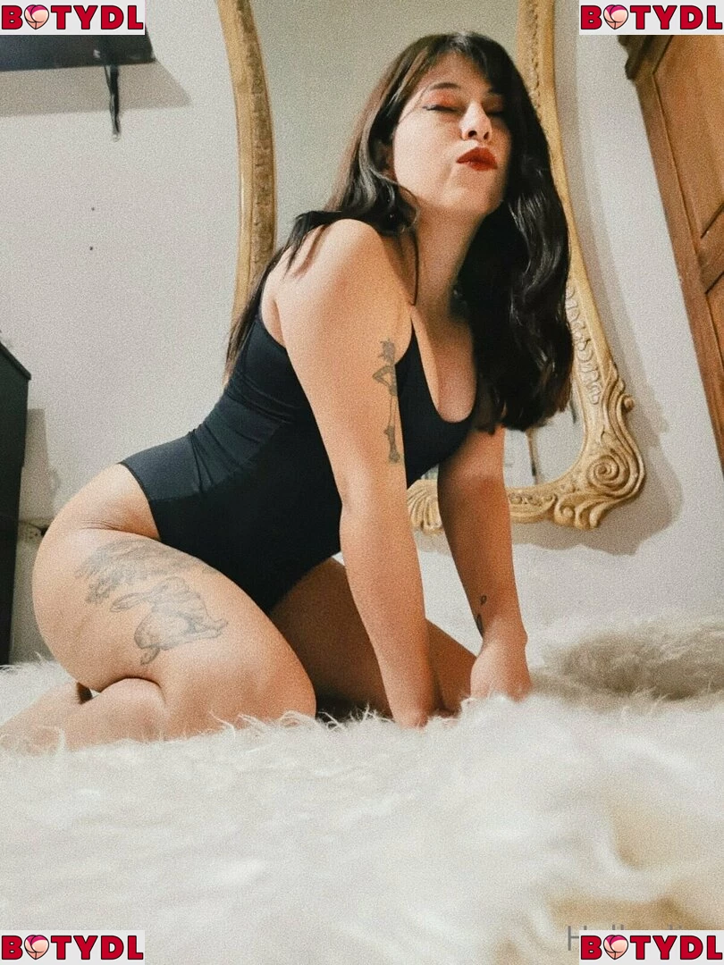 helloaliza Onlyfans Photo Gallery 