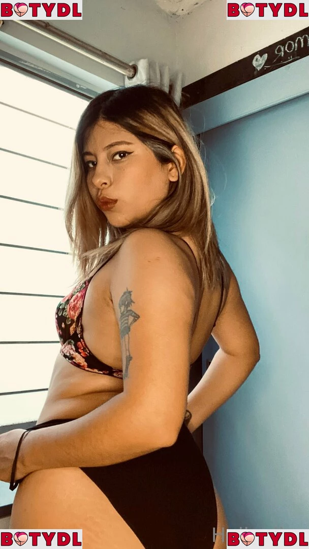 helloaliza Onlyfans Photo Gallery 