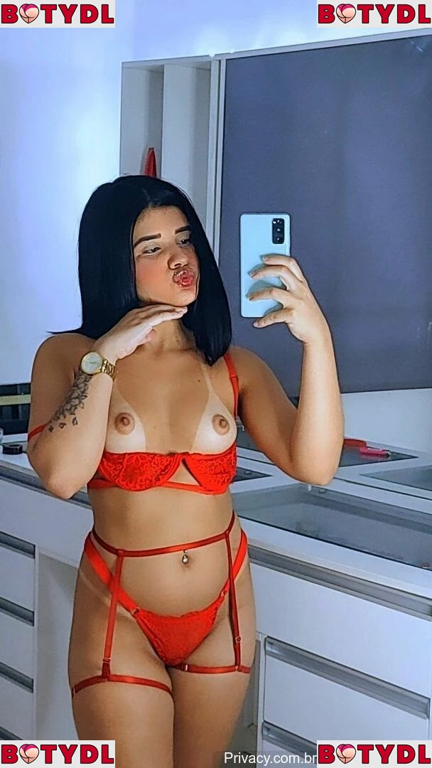 Thayna_ Onlyfans Photo Gallery 