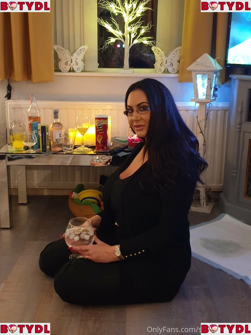 sexyemmabutt Onlyfans Photo Gallery 