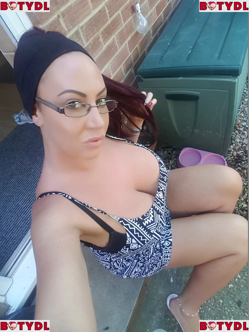 sexyemmabutt Onlyfans Photo Gallery 