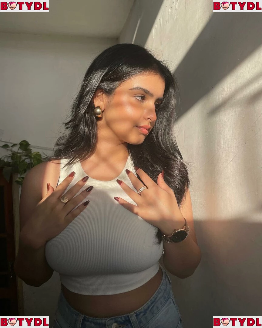 Aarushi Abrol Onlyfans Photo Gallery 