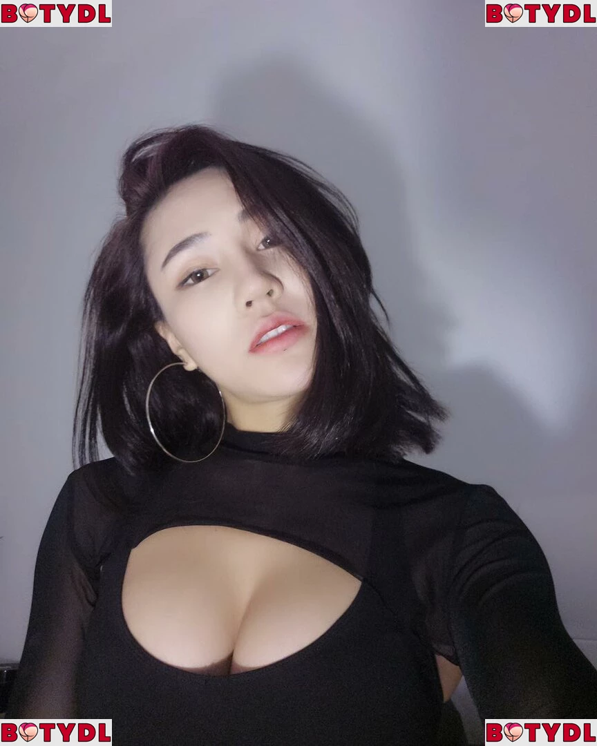 Xiaolajiao_j3 Onlyfans Photo Gallery 