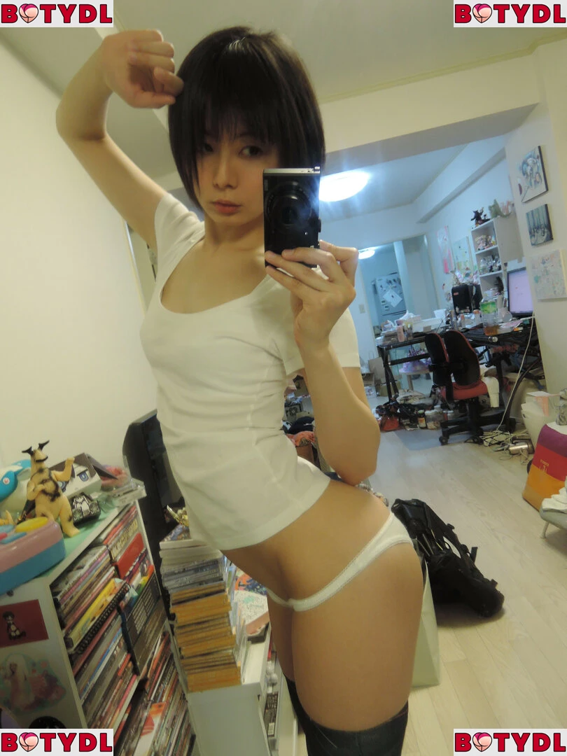 Iiniku Ushijima Onlyfans Photo Gallery 