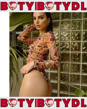 Emily Ratajkowski Onlyfans Photo Gallery 