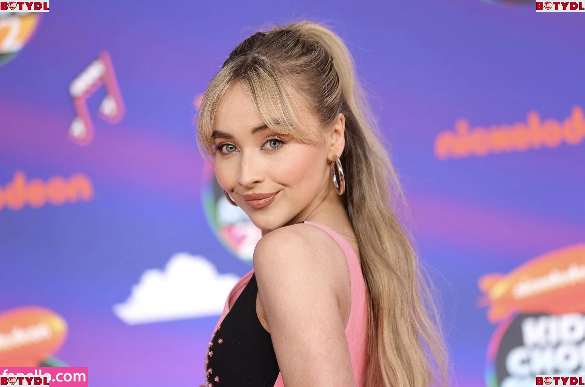 Sabrina Carpenter Onlyfans Photo Gallery 