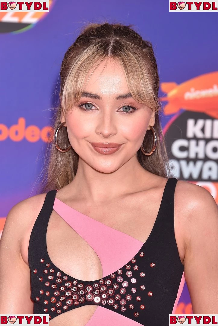 Sabrina Carpenter Onlyfans Photo Gallery 