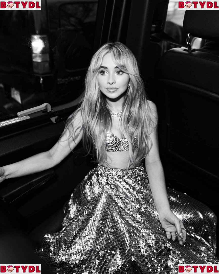 Sabrina Carpenter Onlyfans Photo Gallery 