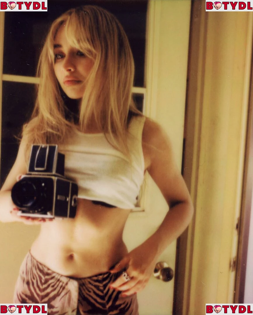 Sabrina Carpenter Onlyfans Photo Gallery 