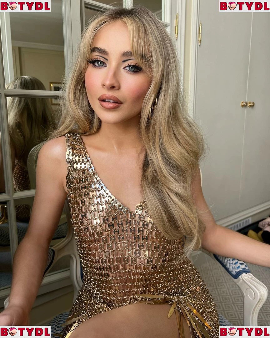 Sabrina Carpenter Onlyfans Photo Gallery 