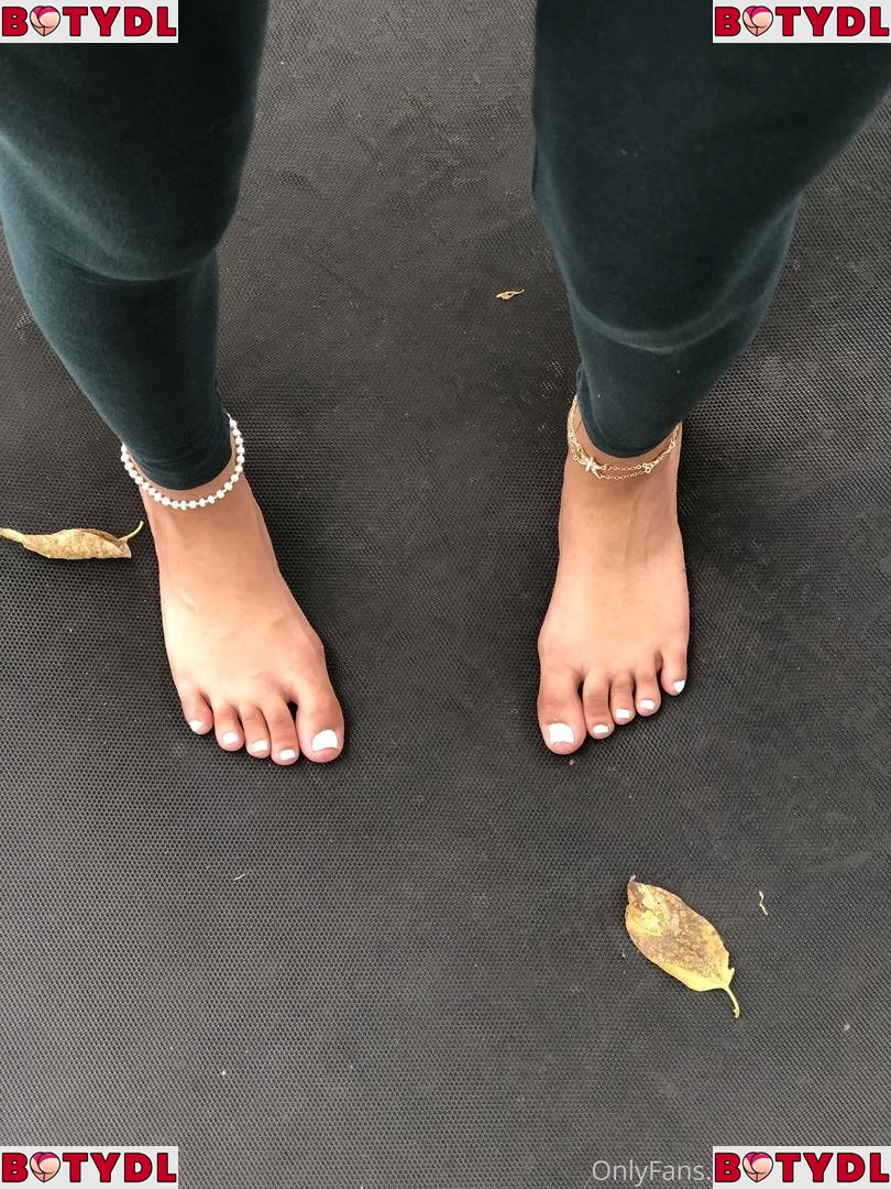 kaisytoes Onlyfans Photo Gallery 