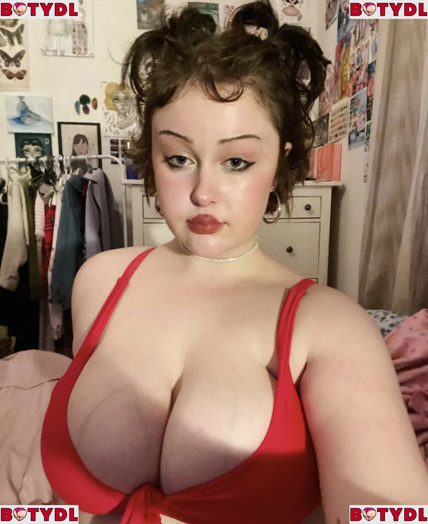 milabloomoo Onlyfans Photo Gallery 