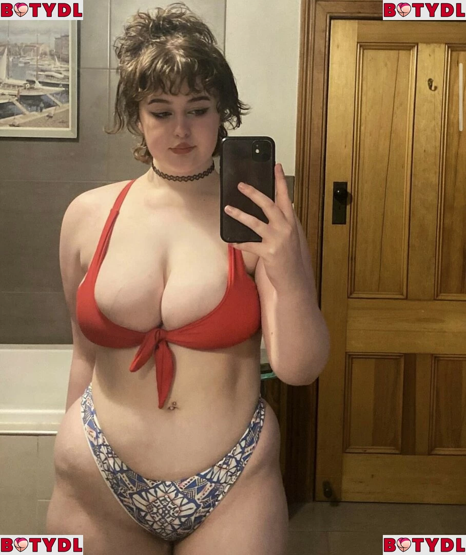 milabloomoo Onlyfans Photo Gallery 