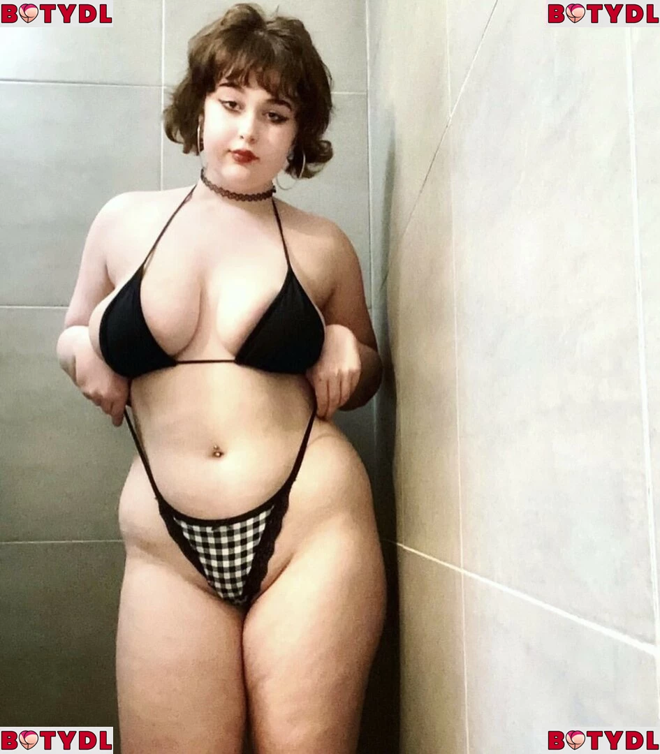 milabloomoo Onlyfans Photo Gallery 