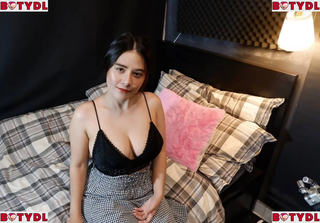 ASMR Wan Onlyfans Photo Gallery 