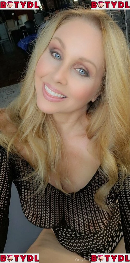 TheRealJuliaAnn Onlyfans Photo Gallery 