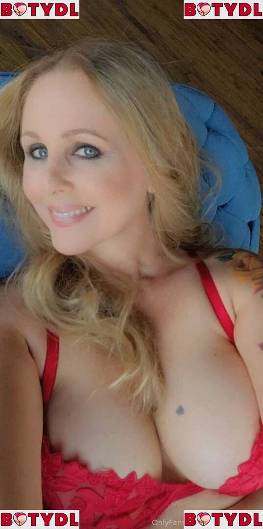 TheRealJuliaAnn Onlyfans Photo Gallery 