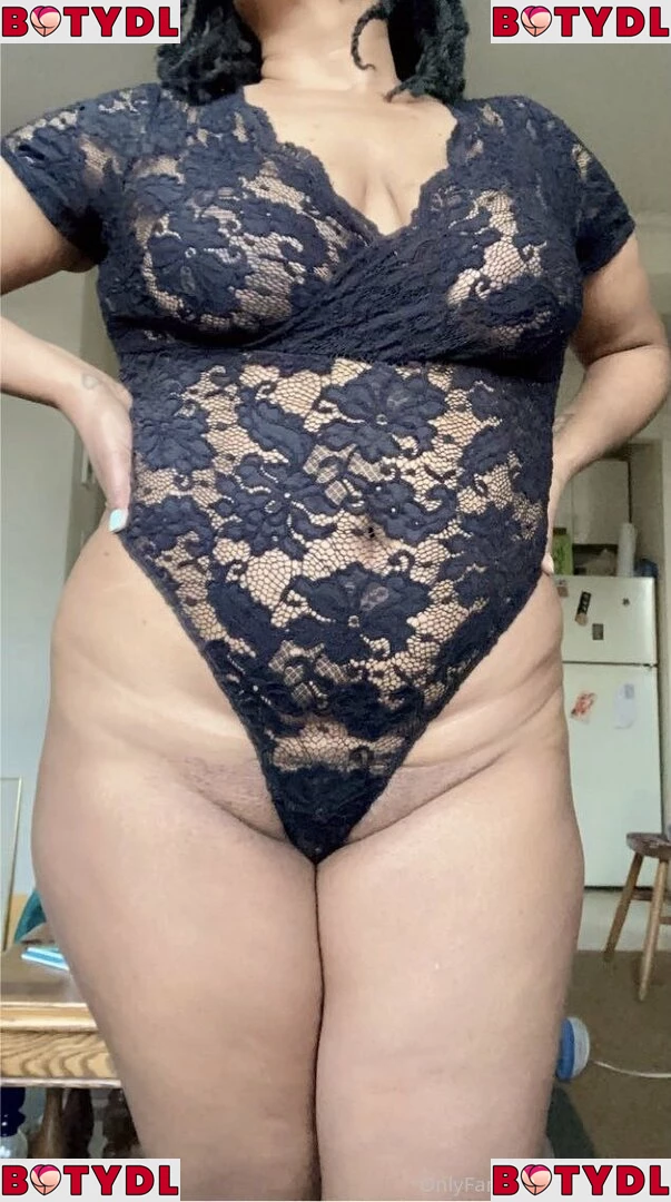 violetdelux Onlyfans Photo Gallery 