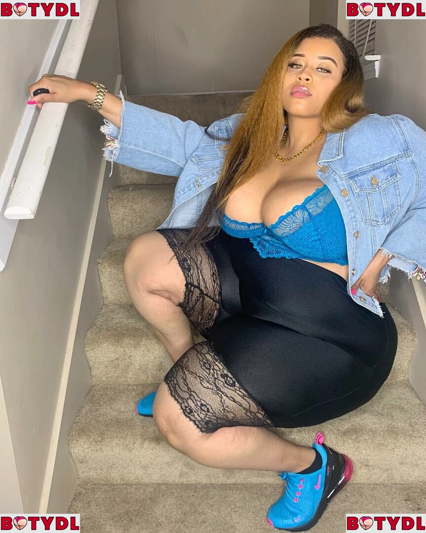 Jasmine Gunn Onlyfans Photo Gallery 